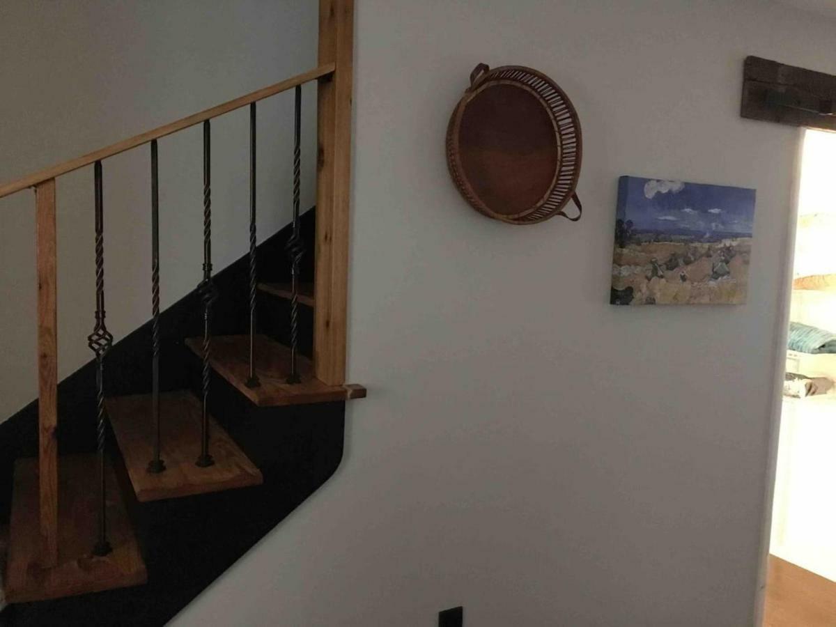 Charming Home In Friendly Neighborhood Ланкастър Екстериор снимка